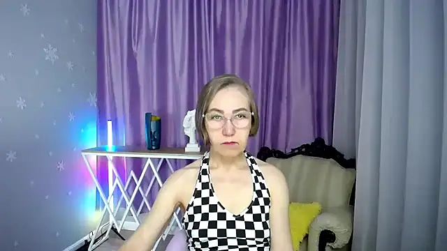 Snapshot of queen_a_n_i chatting on November 26, 2025, 8:36 am queen a n i online show from November 26, 2025, 8:36 am