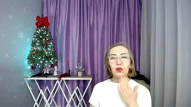 queen a n i online show from February 28, 2026, 8:03 am