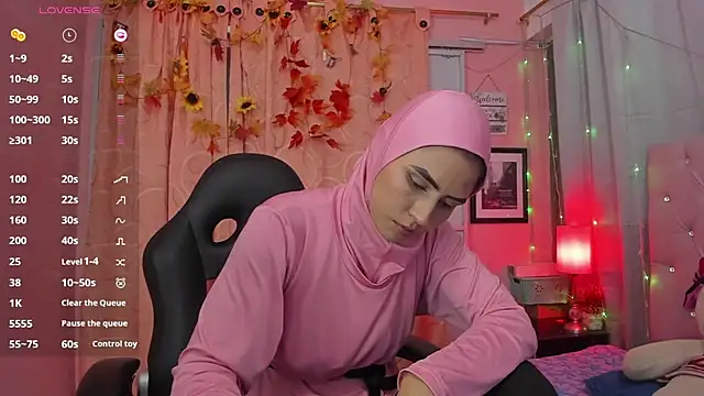 Snapshot of DarshaKhemu chatting on March 14, 2025, 9:00 pm DarshaKhemu online show from March 14, 2025, 9:00 pm