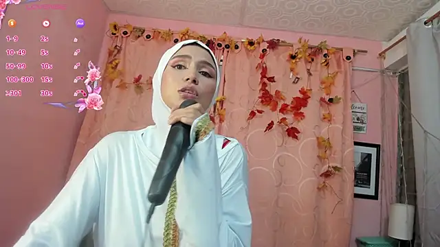 DarshaKhemu online show from November 13, 2025, 8:13 pm