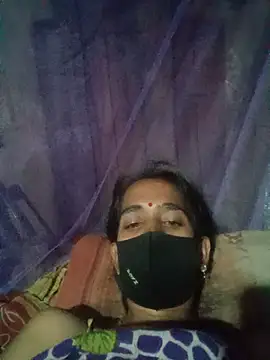 Snapshot of Mohni_Das chatting on April 3, 2026, 11:11 pm Mohni Das online show from April 3, 2026, 11:11 pm