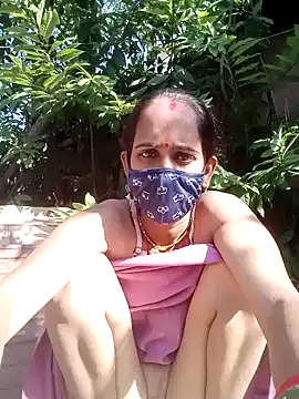 Mohni Das online show from November 8, 2025, 4:05 am