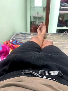 lovelyfvcker online show from October 6, 2025, 12:50 pm