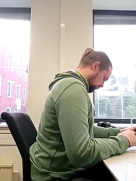 Snapshot of Tj1sen chatting on December 4, 2024, 12:30 pm Tj1sen online show from December 4, 2024, 12:30 pm