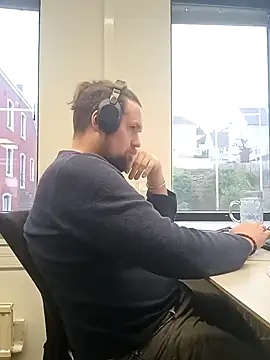 Snapshot of Tj1sen chatting on December 20, 2024, 12:49 pm Tj1sen online show from December 20, 2024, 12:49 pm