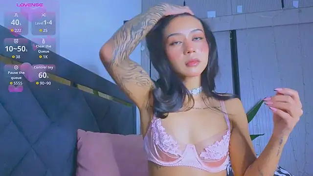 Mia Tin online show from January 15, 2026, 3:48 pm