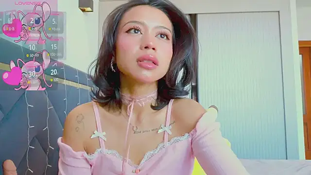 Snapshot of Mia_Tin chatting on March 21, 2025, 5:43 am Mia Tin online show from March 21, 2025, 5:43 am