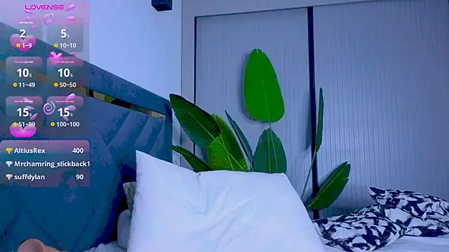 Snapshot of Mia_Tin chatting on September 20, 2025, 1:05 pm Mia Tin online show from September 20, 2025, 1:05 pm