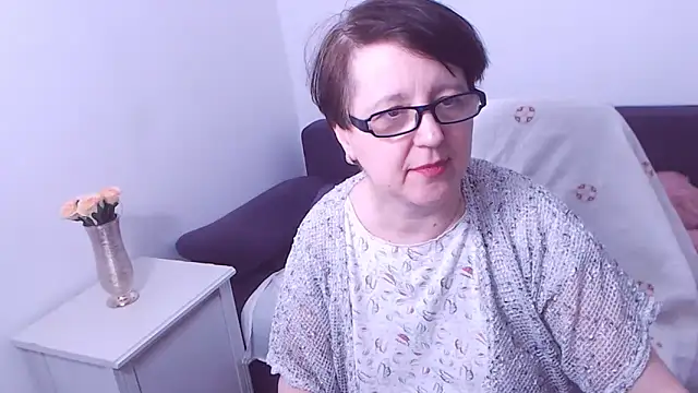 Snapshot of ChristaRose chatting on March 21, 2025, 1:24 am ChristaRose online show from March 21, 2025, 1:24 am