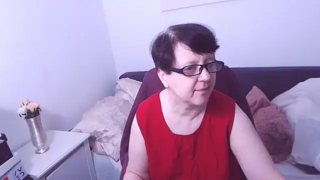 Snapshot of ChristaRose chatting on November 23, 2025, 1:43 pm ChristaRose online show from November 23, 2025, 1:43 pm