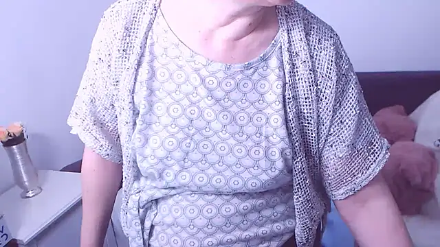 Snapshot of ChristaRose chatting on October 6, 2025, 3:19 am ChristaRose online show from October 6, 2025, 3:19 am