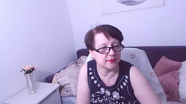 Snapshot of ChristaRose chatting on March 14, 2025, 11:53 pm ChristaRose online show from March 14, 2025, 11:53 pm