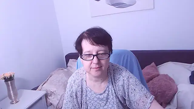 Snapshot of ChristaRose chatting on November 12, 2025, 7:40 pm ChristaRose online show from November 12, 2025, 7:40 pm