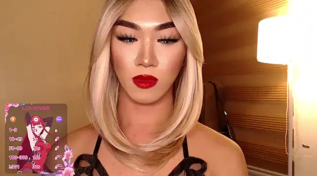 Snapshot of Local_Hoelyx chatting on February 2, 2025, 4:22 pm Local Hoelyx online show from February 2, 2025, 4:22 pm