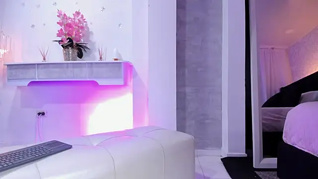 Snapshot of _liathompsom09 chatting on February 13, 2025, 8:13 pm liathompsom09 online show from February 13, 2025, 8:13 pm