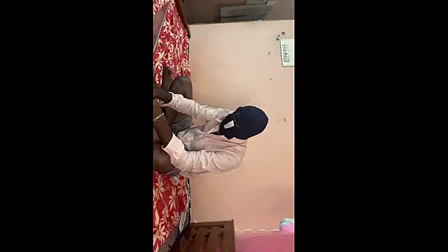 Snapshot of falooda288 chatting on October 24, 2025, 2:49 pm falooda288 online show from October 24, 2025, 2:49 pm