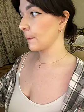 Snapshot of HellMoor chatting on October 22, 2025, 1:49 am HellMoor online show from October 22, 2025, 1:49 am