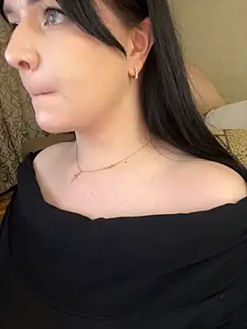 Snapshot of HellMoor chatting on November 26, 2025, 11:27 pm HellMoor online show from November 26, 2025, 11:27 pm