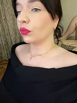 Snapshot of HellMoor chatting on November 9, 2025, 9:19 pm HellMoor online show from November 9, 2025, 9:19 pm