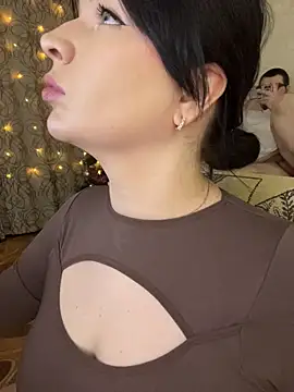 Snapshot of HellMoor chatting on December 14, 2025, 6:46 pm HellMoor online show from December 14, 2025, 6:46 pm