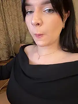 Snapshot of HellMoor chatting on November 28, 2025, 11:16 pm HellMoor online show from November 28, 2025, 11:16 pm