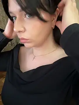 Snapshot of HellMoor chatting on November 30, 2025, 9:04 pm HellMoor online show from November 30, 2025, 9:04 pm