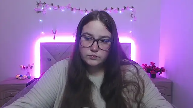 XX Daniella XX online show from April 6, 2026, 6:09 pm