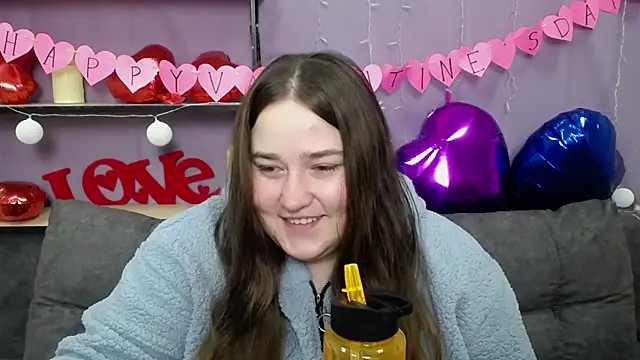 Snapshot of XX_Daniella_XX chatting on February 19, 2025, 7:05 pm XX Daniella XX online show from February 19, 2025, 7:05 pm