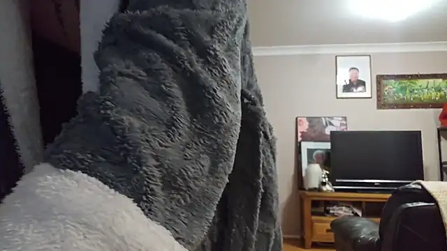 AmateurGuy23 online show from October 26, 2025, 4:18 pm