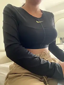DulceMya6 online show from June 2, 2026, 1:00 pm