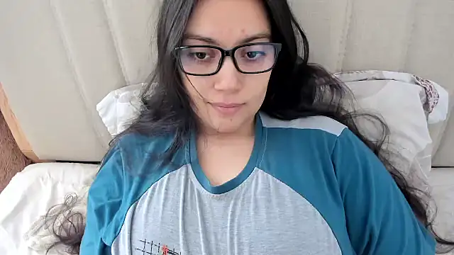 Snapshot of roniewester chatting on March 7, 2026, 2:22 pm roniewester online show from March 7, 2026, 2:22 pm