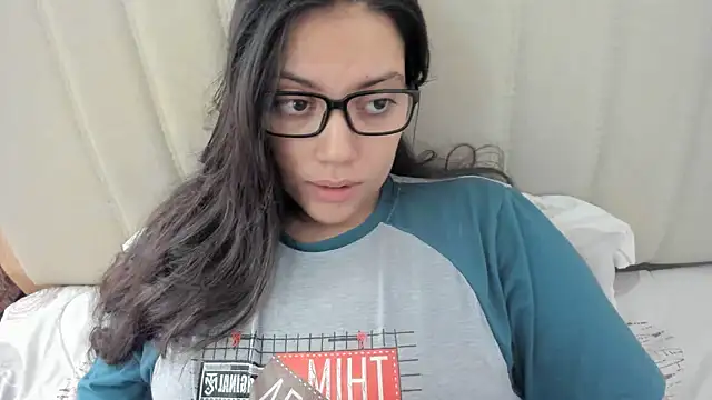 roniewester online show from September 19, 2025, 1:15 pm