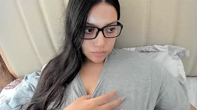 roniewester online show from November 10, 2025, 3:28 pm