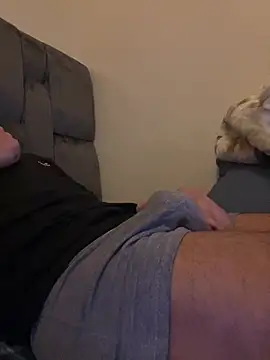 reyadXxxx online show from April 1, 2026, 11:56 pm