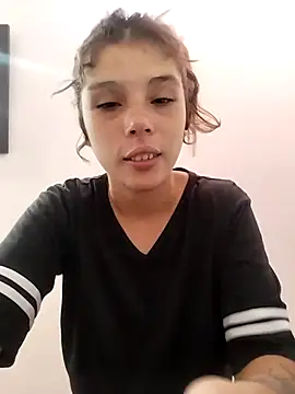 Snapshot of mariamac420 chatting on February 6, 2026, 4:25 pm mariamac420 online show from February 6, 2026, 4:25 pm