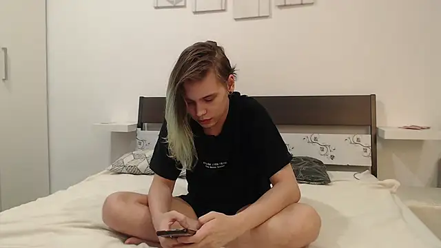 Snapshot of BlakeGumball chatting on March 15, 2025, 11:39 pm BlakeGumball online show from March 15, 2025, 11:39 pm