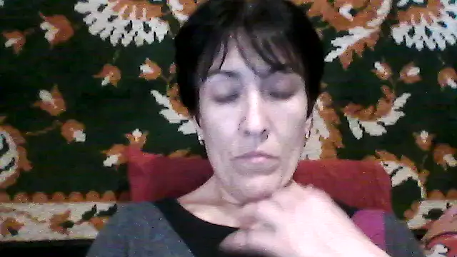 Snapshot of SunnyAmorre chatting on October 18, 2025, 8:27 am SunnyAmorre online show from October 18, 2025, 8:27 am