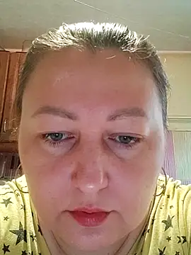 Snapshot of Rini333 chatting on July 27, 2026, 8:10 am Rini333 online show from July 27, 2026, 8:10 am