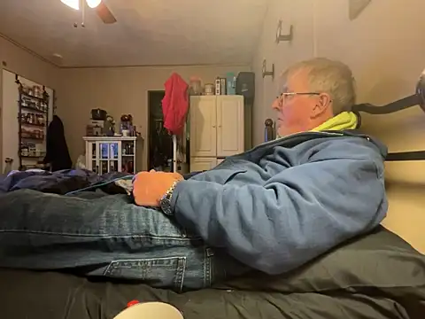 Snapshot of jck1m0t chatting on December 2, 2025, 12:55 am jck1m0t online show from December 2, 2025, 12:55 am