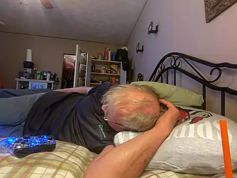 jck1m0t online show from April 25, 2026, 9:01 pm