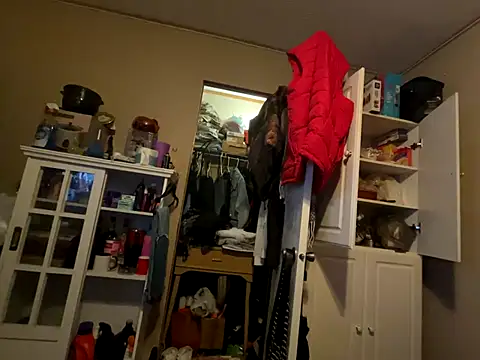 Snapshot of jck1m0t chatting on December 3, 2025, 12:44 am jck1m0t online show from December 3, 2025, 12:44 am