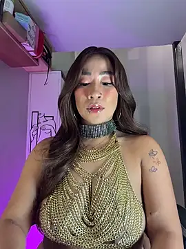 Snapshot of AsianMilfSheryl chatting on February 26, 2026, 6:35 am AsianMilfSheryl online show from February 26, 2026, 6:35 am