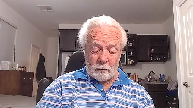 Snapshot of rockpoint69 chatting on May 30, 2026, 8:42 am rockpoint69 online show from May 30, 2026, 8:42 am