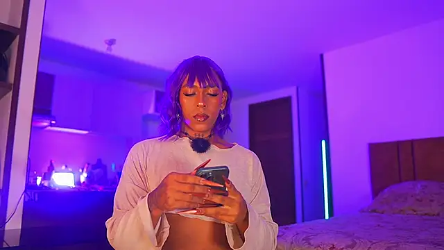 Snapshot of AmberRaus chatting on November 9, 2025, 2:26 am AmberRaus online show from November 9, 2025, 2:26 am