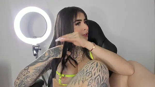 Snapshot of Ally_Snow chatting on February 27, 2025, 12:34 pm Ally Snow online show from February 27, 2025, 12:34 pm