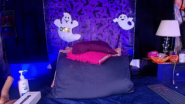 shelsyloreds online show from October 23, 2025, 12:04 pm