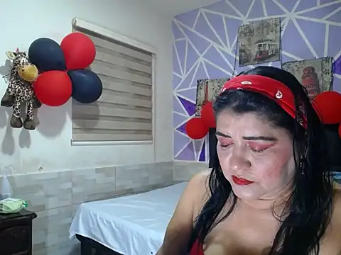 sofia millerx online show from February 9, 2026, 9:13 pm