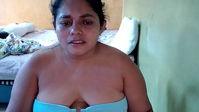yulieth bbw online show from June 1, 2026, 11:32 am