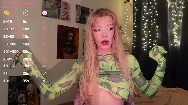 Snapshot of boobsybootie chatting on March 7, 2025, 5:28 pm boobsybootie online show from March 7, 2025, 5:28 pm