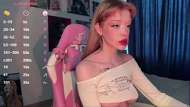 Snapshot of boobsybootie chatting on March 15, 2025, 3:27 pm boobsybootie online show from March 15, 2025, 3:27 pm